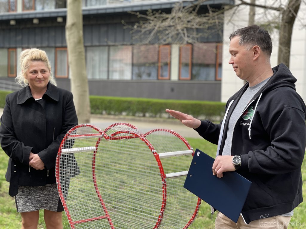 Kupakgyűjtő szívet avattak 06